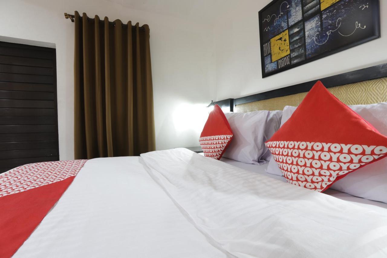 Oyo 161 Dc Utan Kayu Hotel 2*