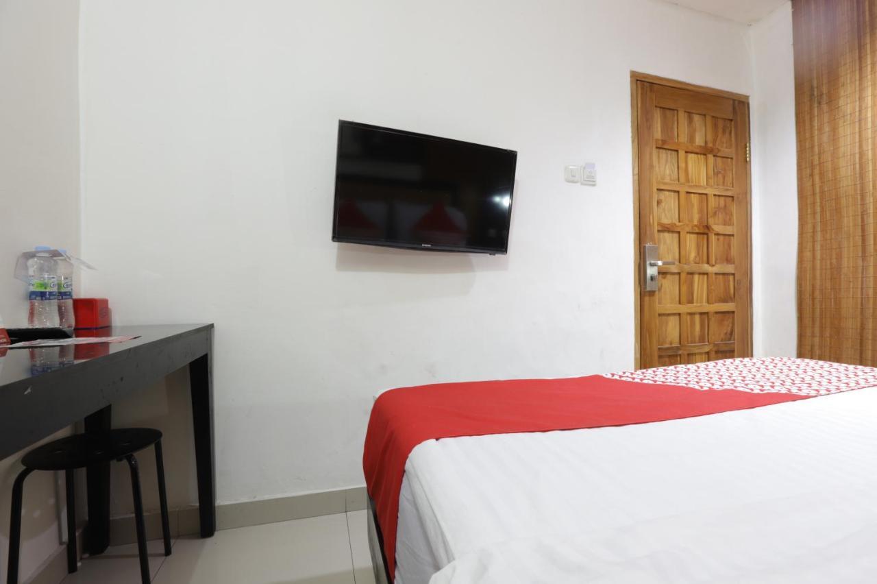Oyo 161 Dc Utan Kayu Hotel Jakarta