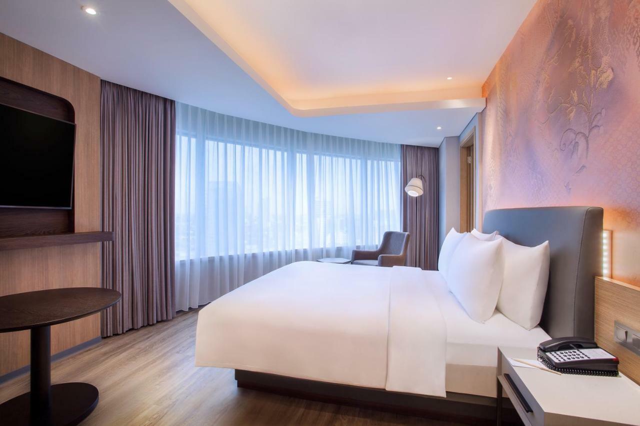 Hotel Mercure Gatot Subroto 4*
