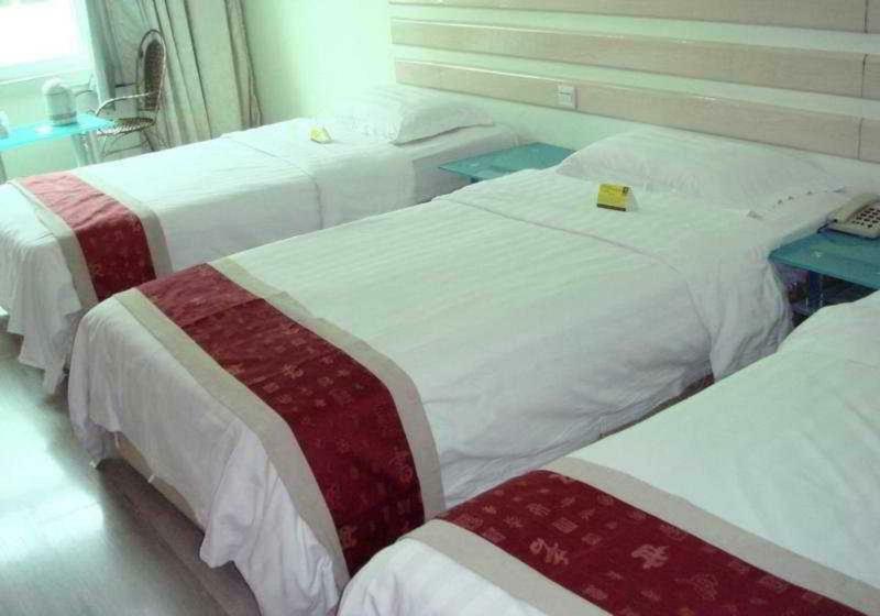 Arnava Senen Hotel Jakarta