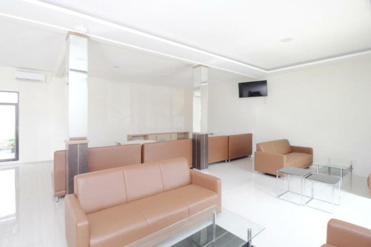 6 Guest house *
