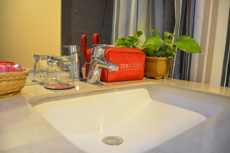 W Cikatomas Guest house Jakarta