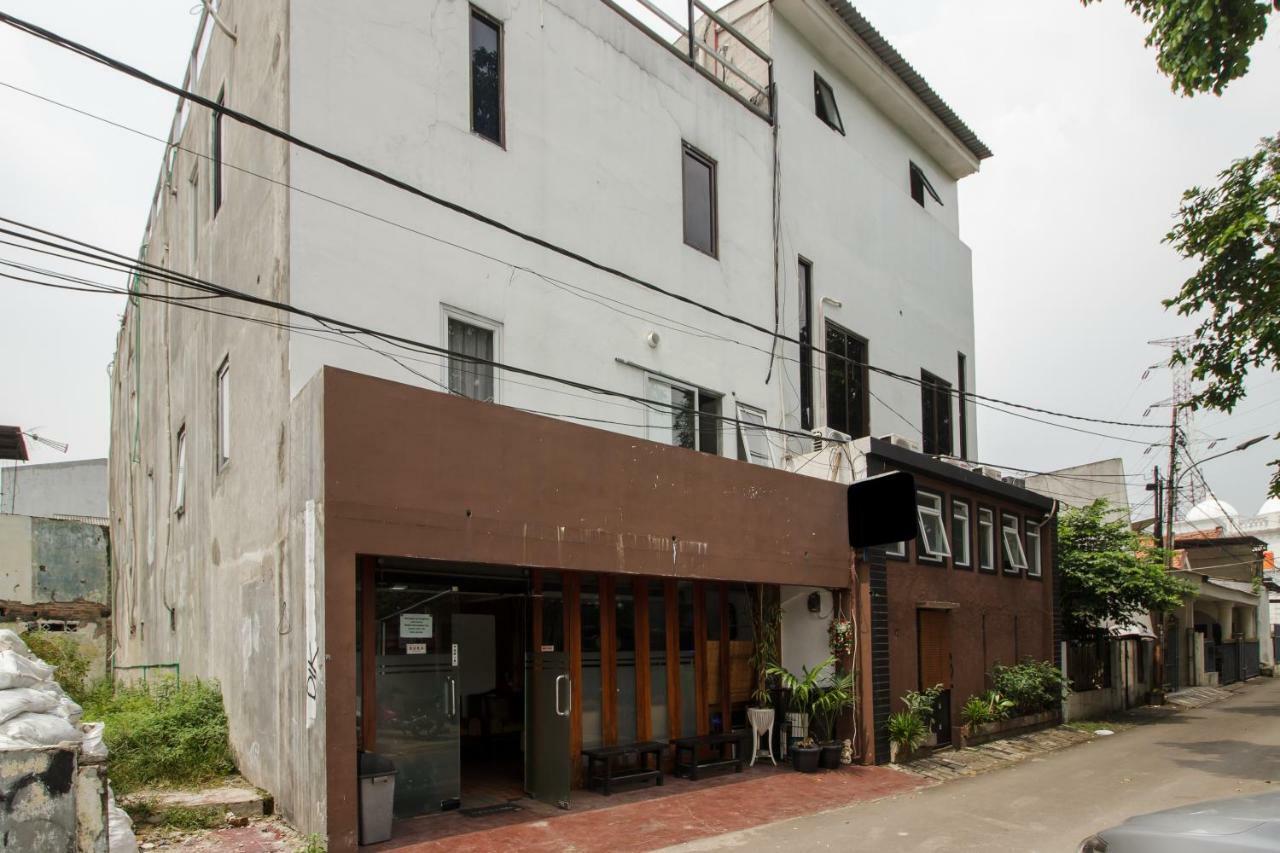 Reddoorz Syariah At Taman Bendungan Asahan Guest house Jakarta