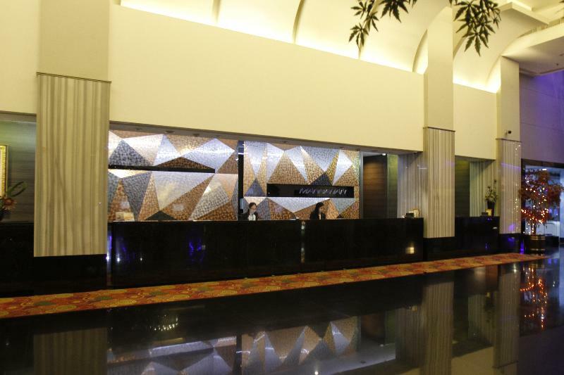 Manhattan Hotel Jakarta Hotel 5*