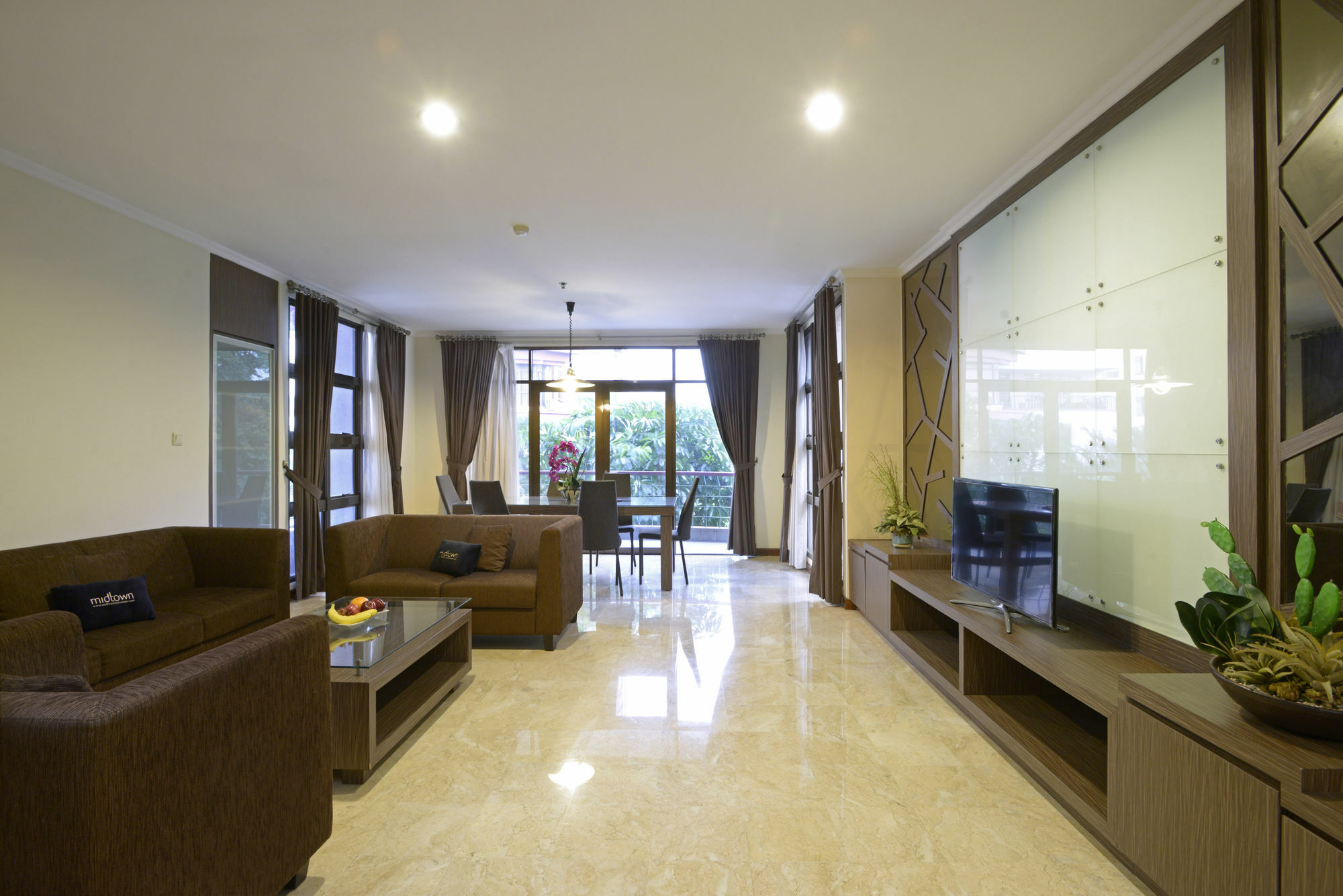 Midtown Simatupang Hotel 4*