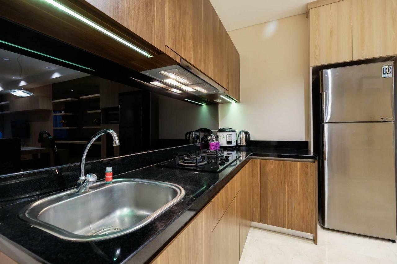 2br Cozy And Modern L'avenue By Travelio * Jakarta