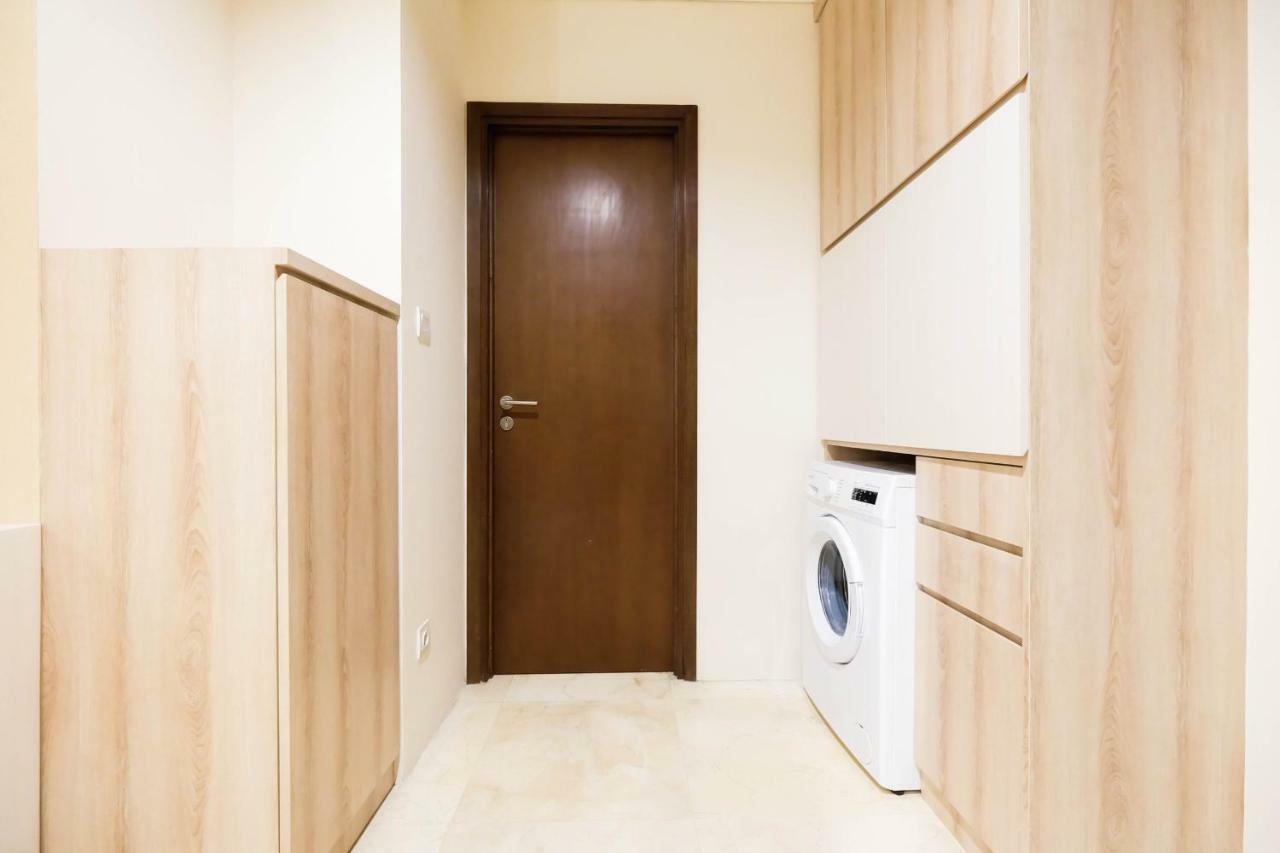 Apartment 2br Cozy And Modern L'avenue By Travelio Jakarta