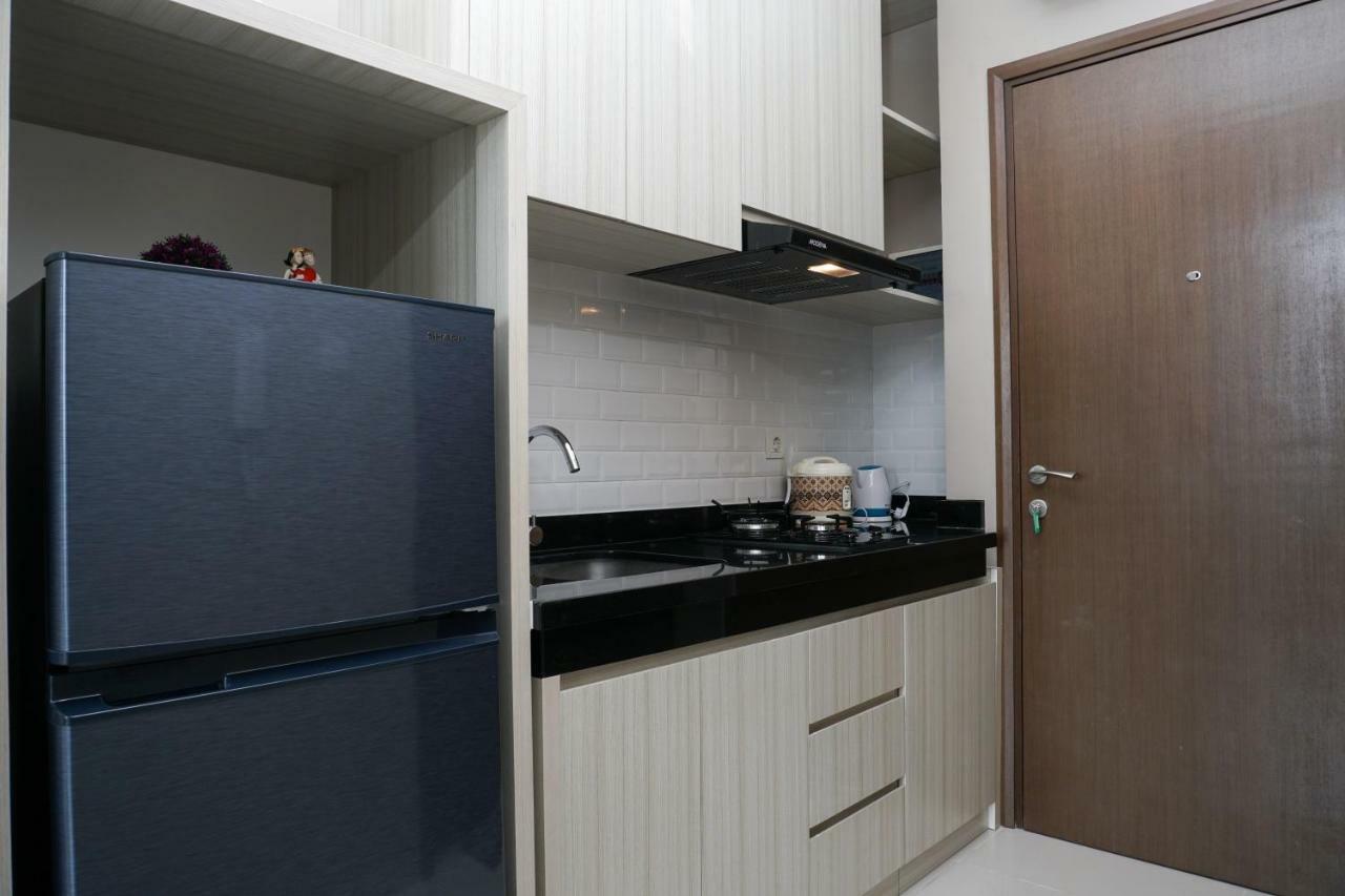 Apartment Comfy Ciputra International By Travelio