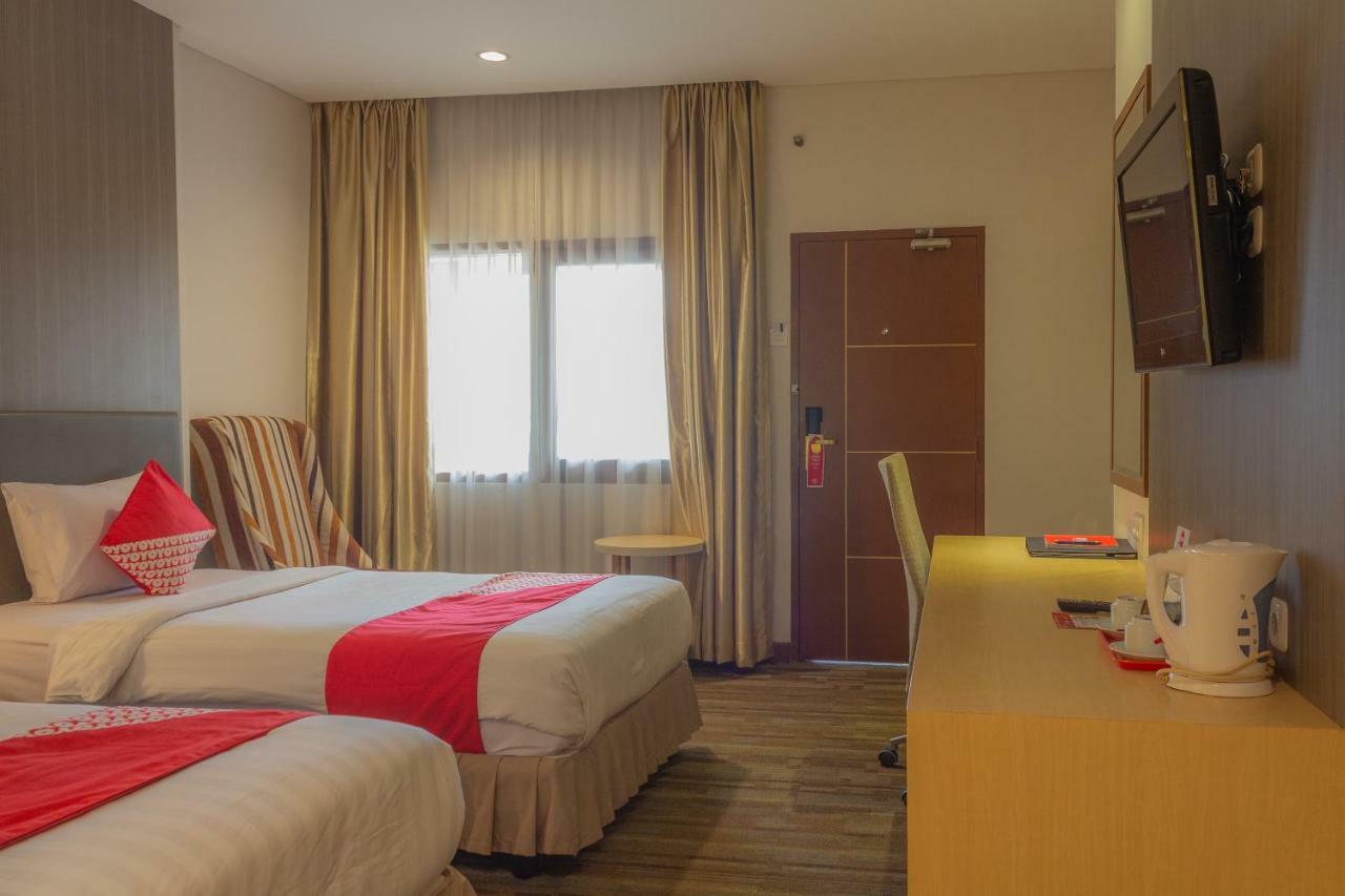 Collection O 7 Melawai Hotel
