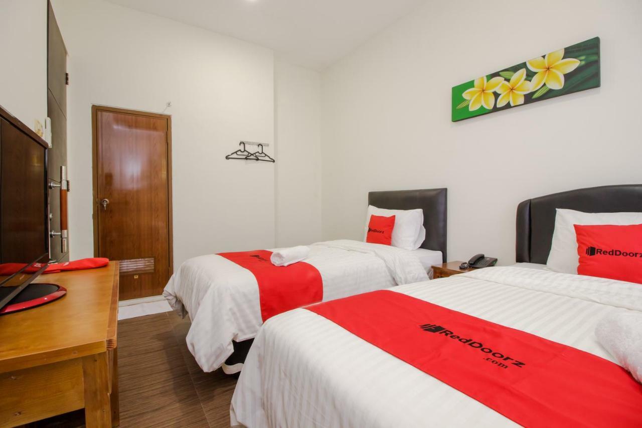 Reddoorz Syariah Near Mall Artha Gading Jakarta