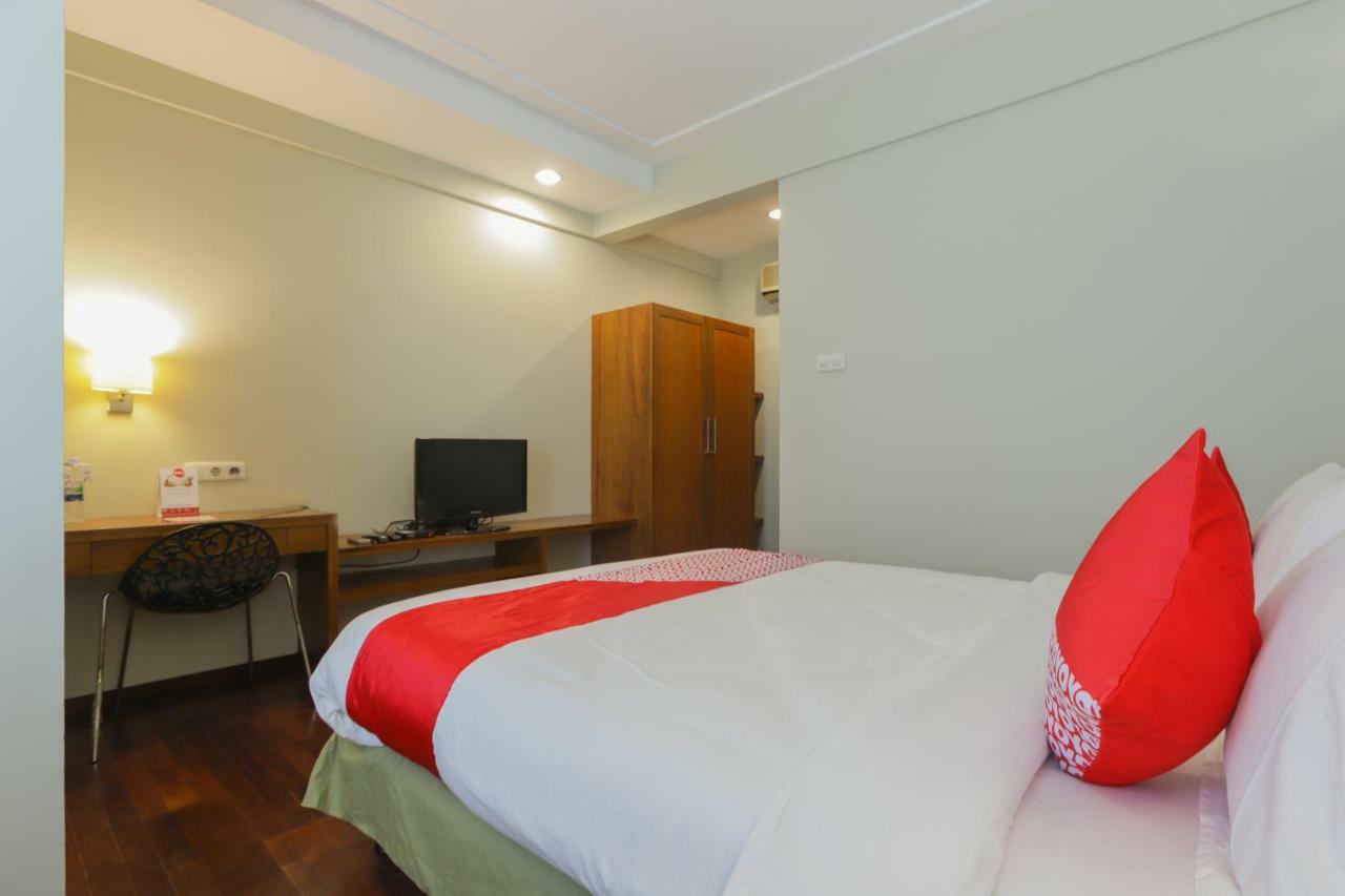Oyo 651 Casamora Cilandak Syariah 2*