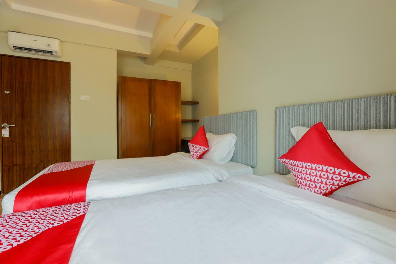 Hotel Oyo 651 Casamora Cilandak Syariah 2*