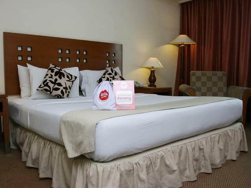 Oasis Amir Hotel 4*