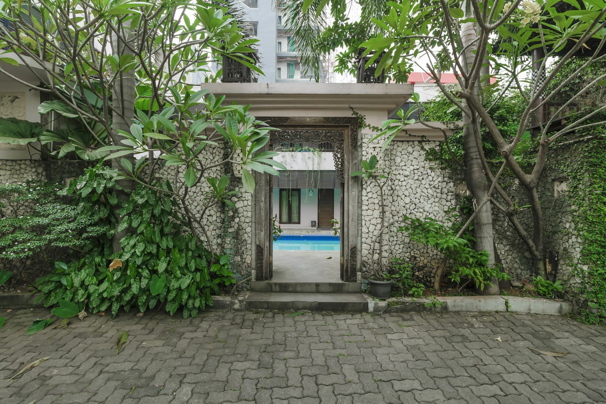 Oyo 107 Kusuma Kemang 2*
