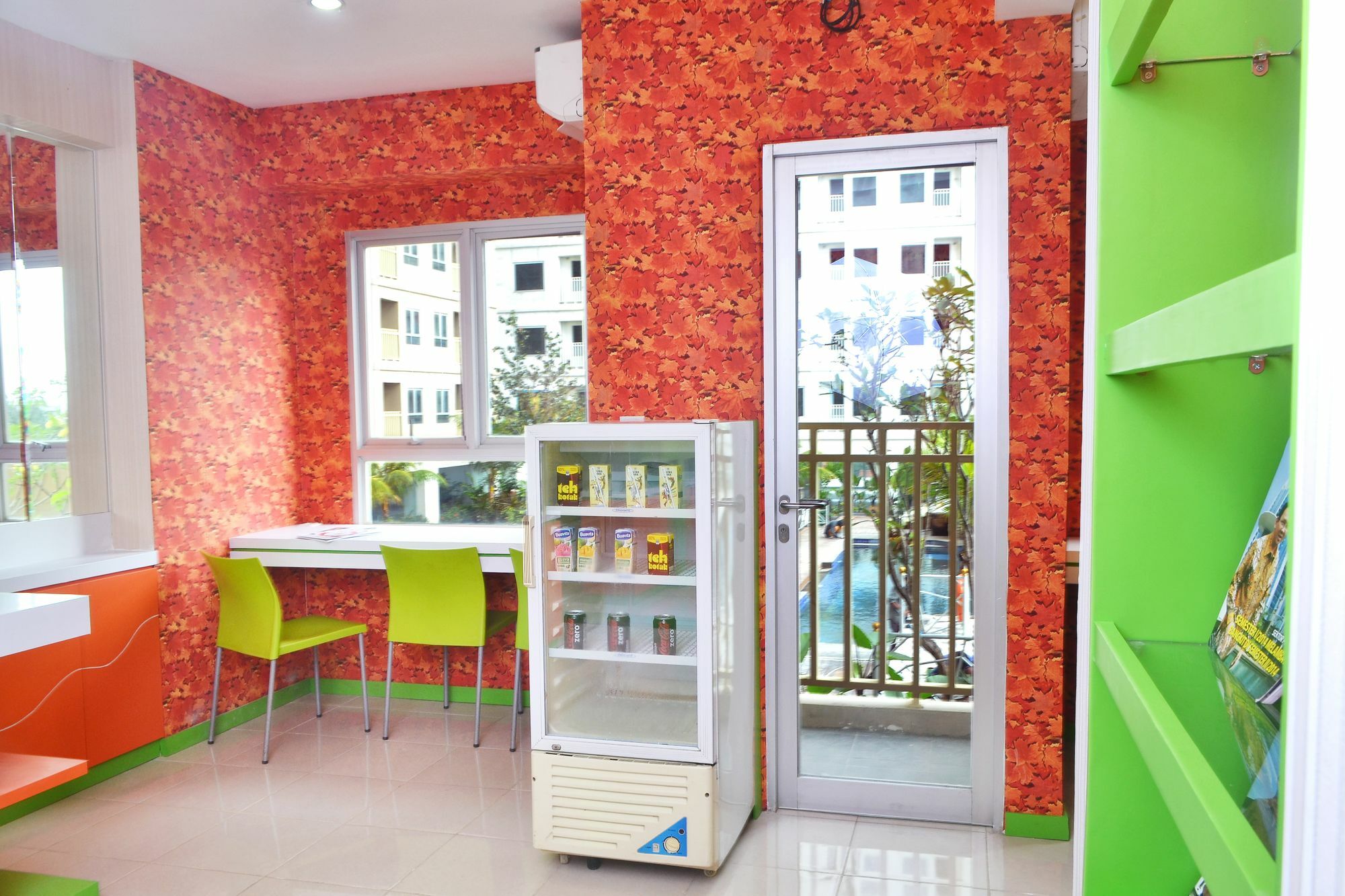 Titanium Express Homtel Jakarta