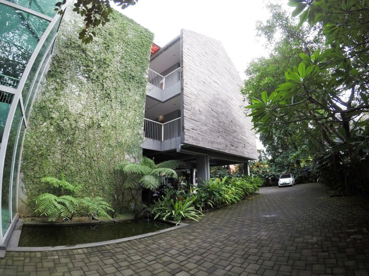 2510 Urbanliving Aparthotel Jakarta
