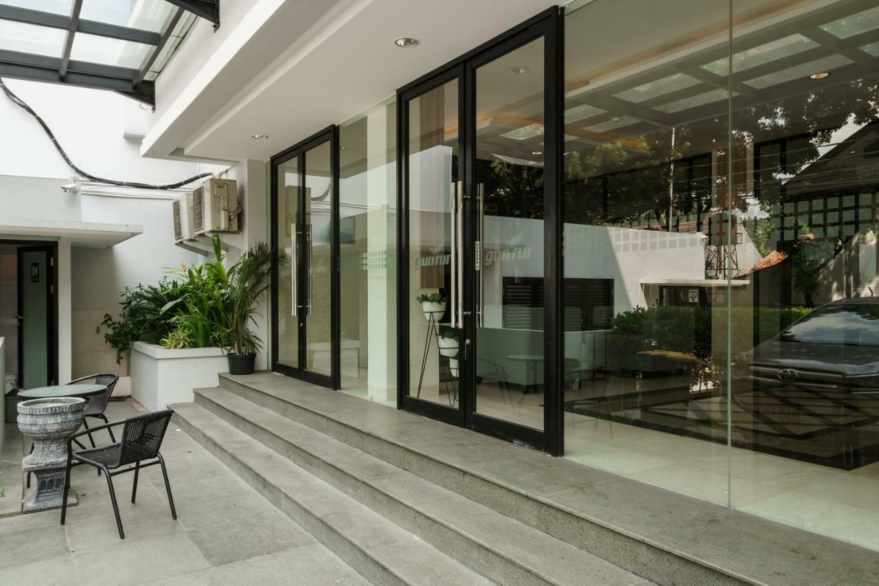 Residences By Reddoorz @ Guntur Raya Setiabudi 5* Jakarta