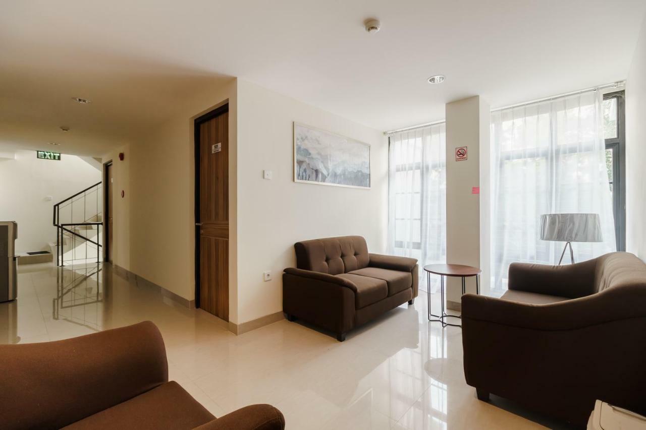 Nhà khách Residences By Reddoorz @ Guntur Raya Setiabudi Jakarta