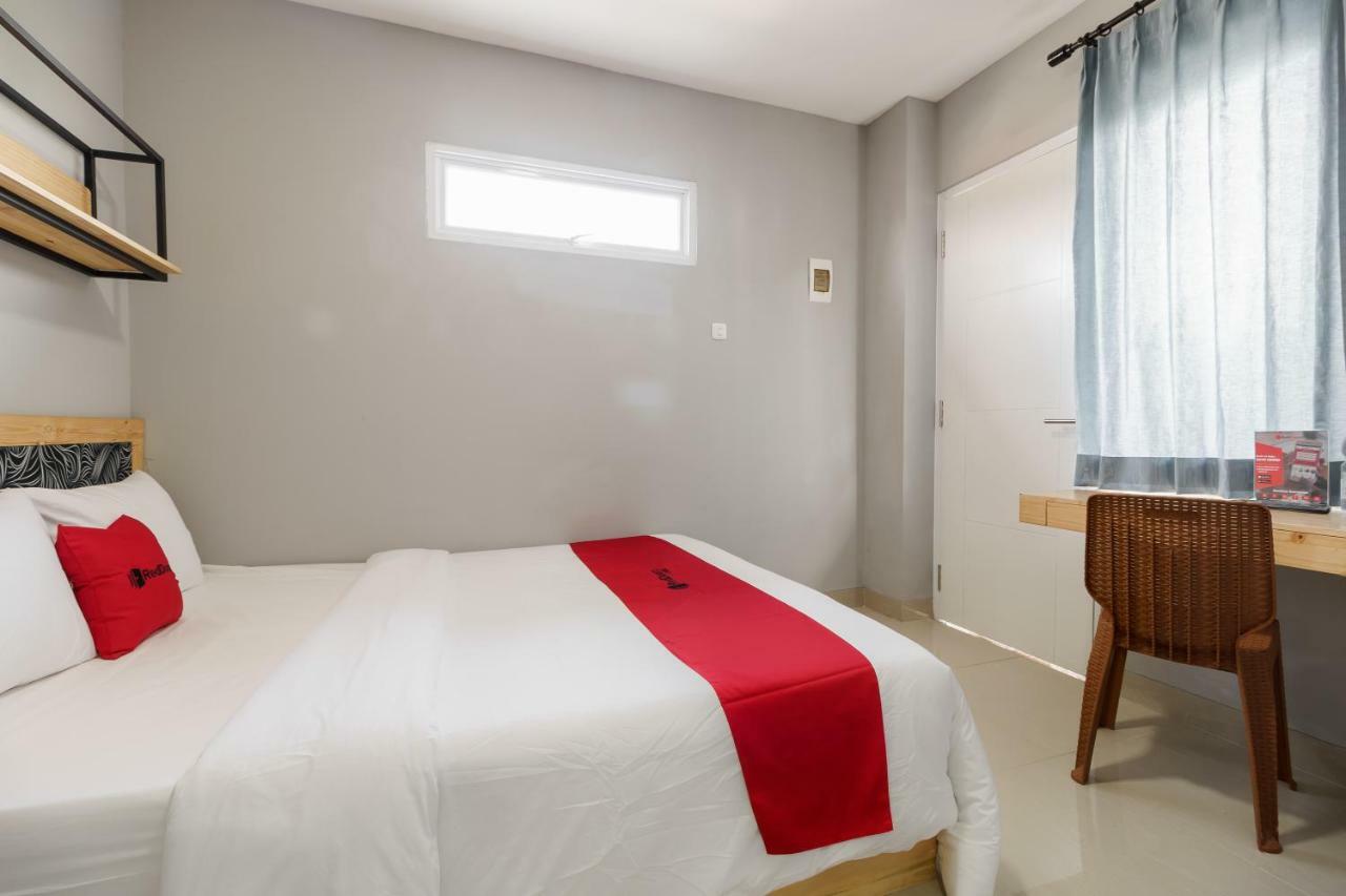 Reddoorz Near Plaza Atrium Senen Rumah tetamu 2*