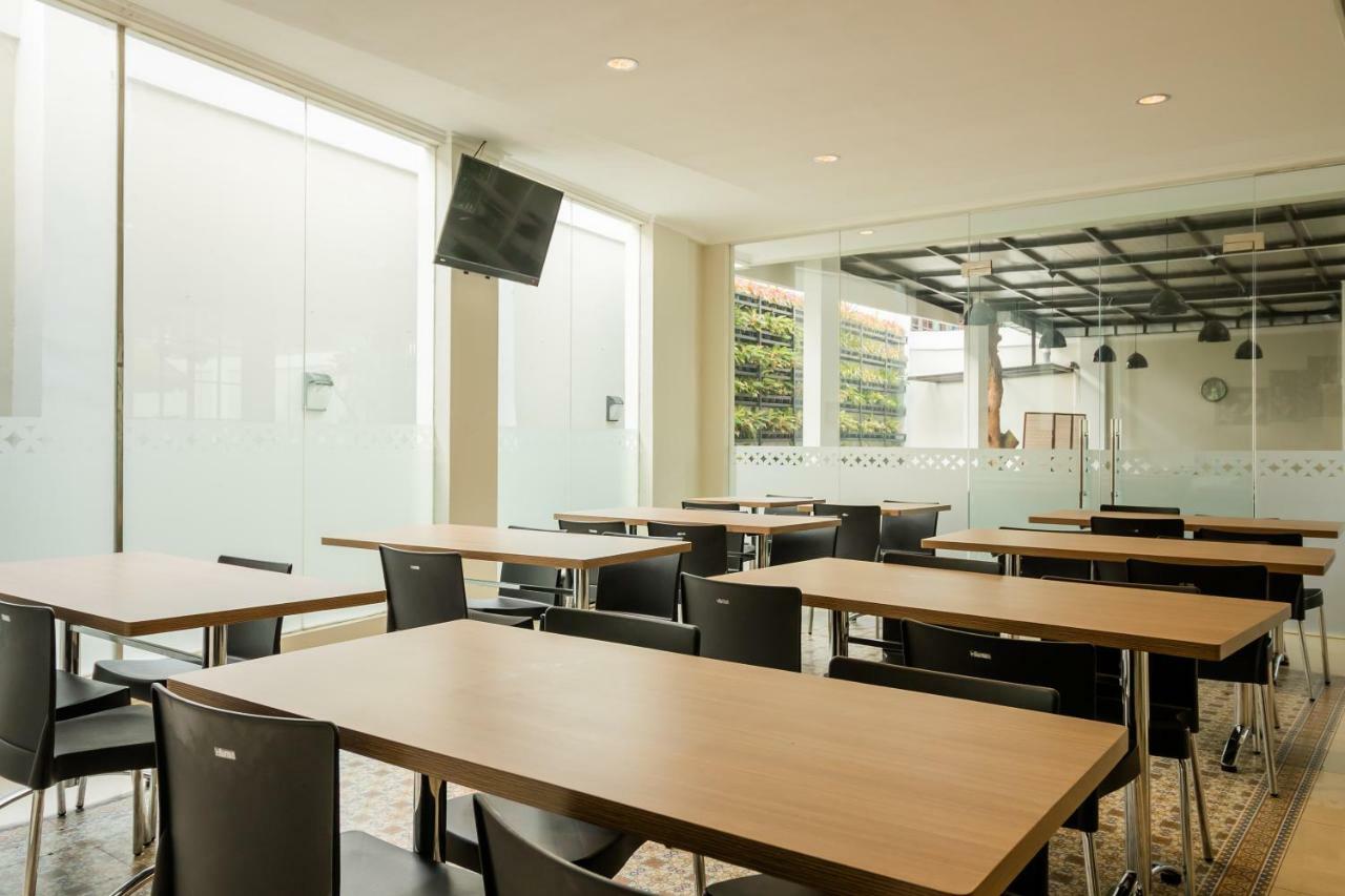 Reddoorz Near Lippo Mall Kemang 2 Jakarta