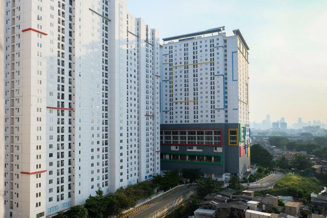 Contemporary 2br At Bassura By Travelio