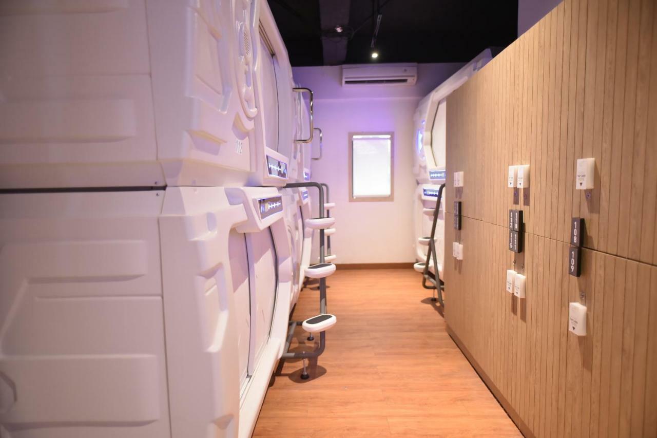 Whiz Capsule Thamrin Jakarta