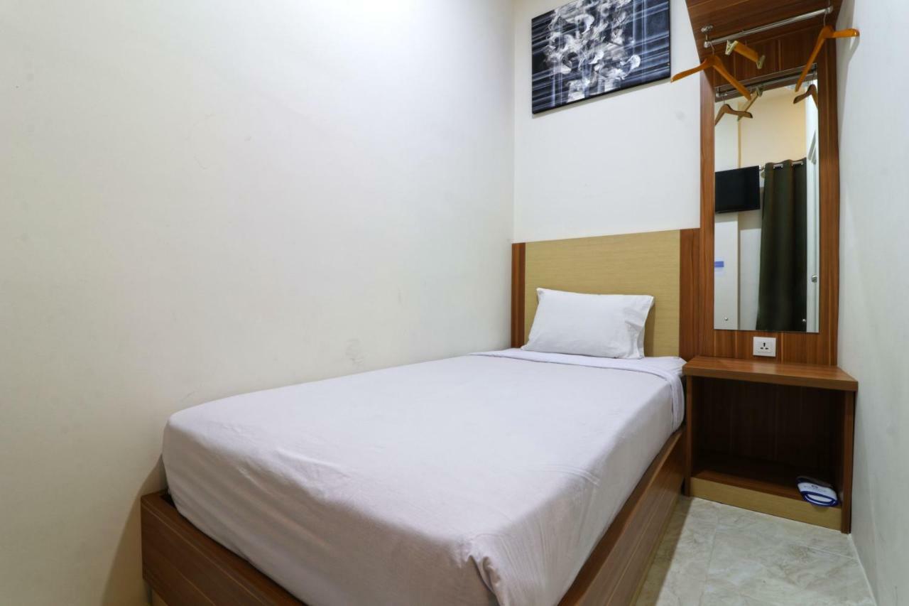 6 Guest house *