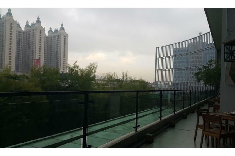 Cabin Hotel 3*