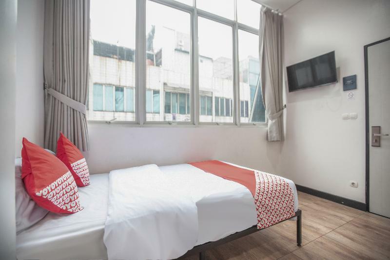 Hotel Oyo 127 W 2*