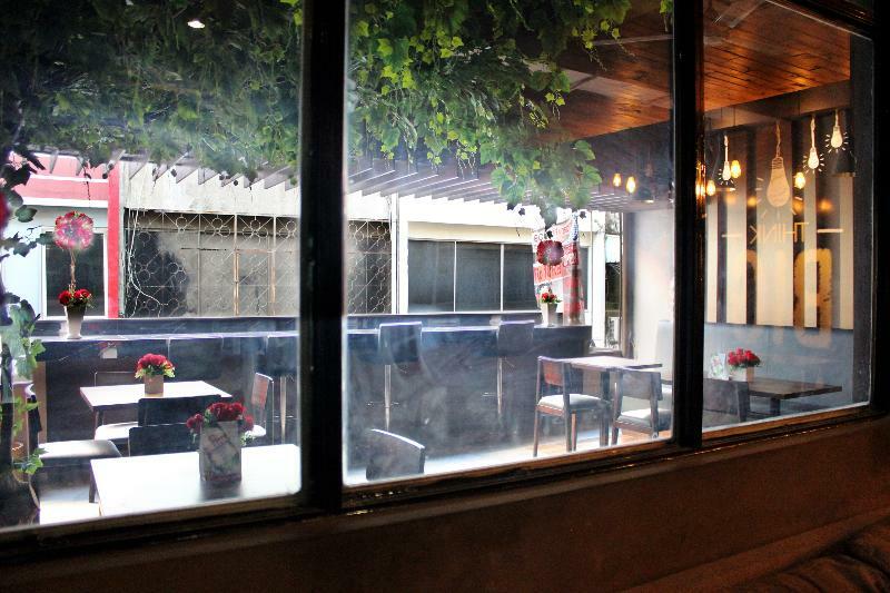 Khách sạn Urbanview Bes Mangga Besar By Reddoorz 3*