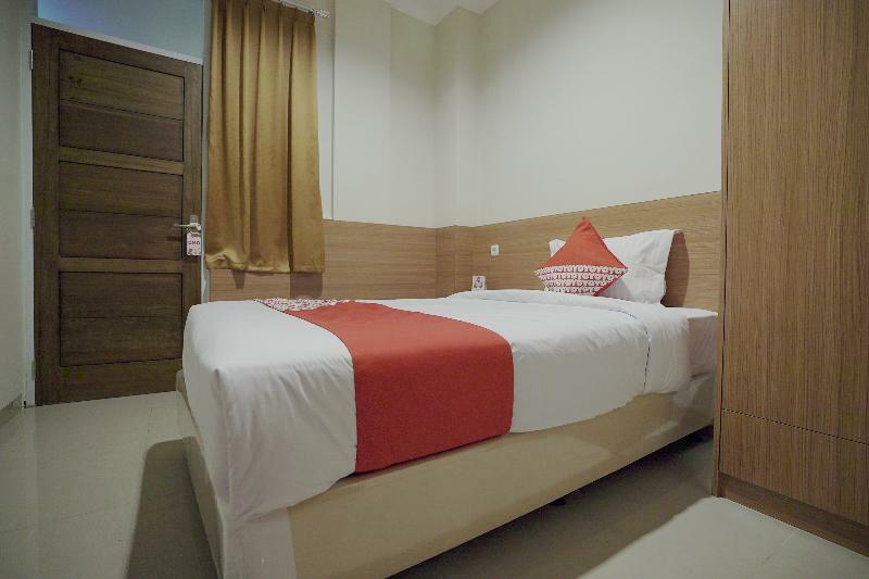 Oyo 415 The Kartini 8 Jakarta