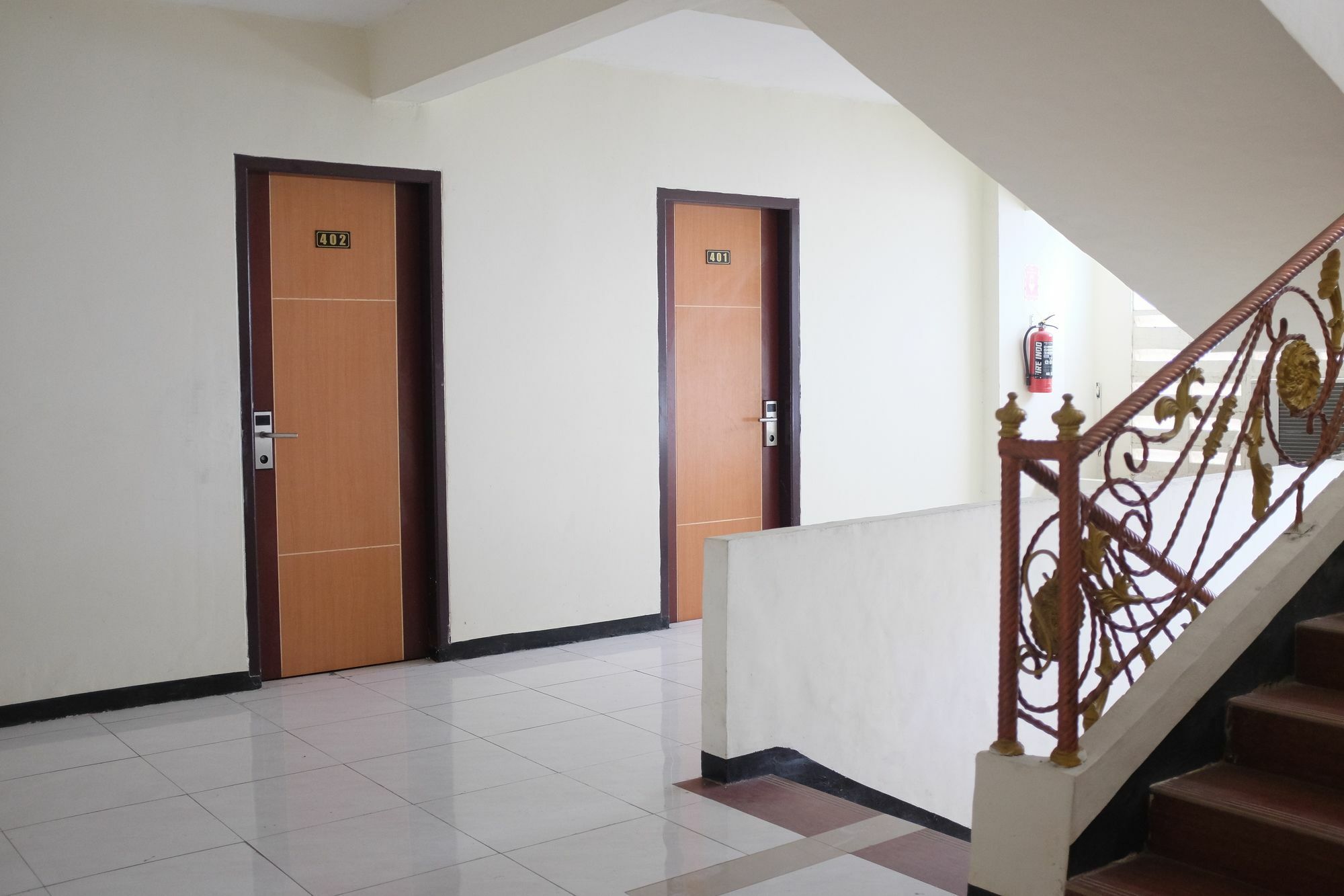 Hotel Reddoorz Near Senen 3*