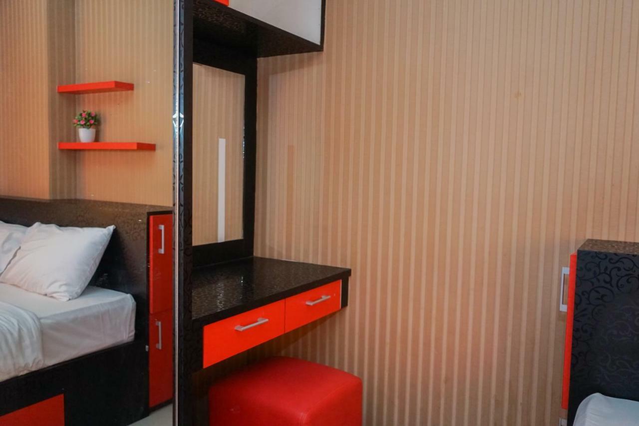 Apartment Comfy And Clean 2br Pramuka By Travelio