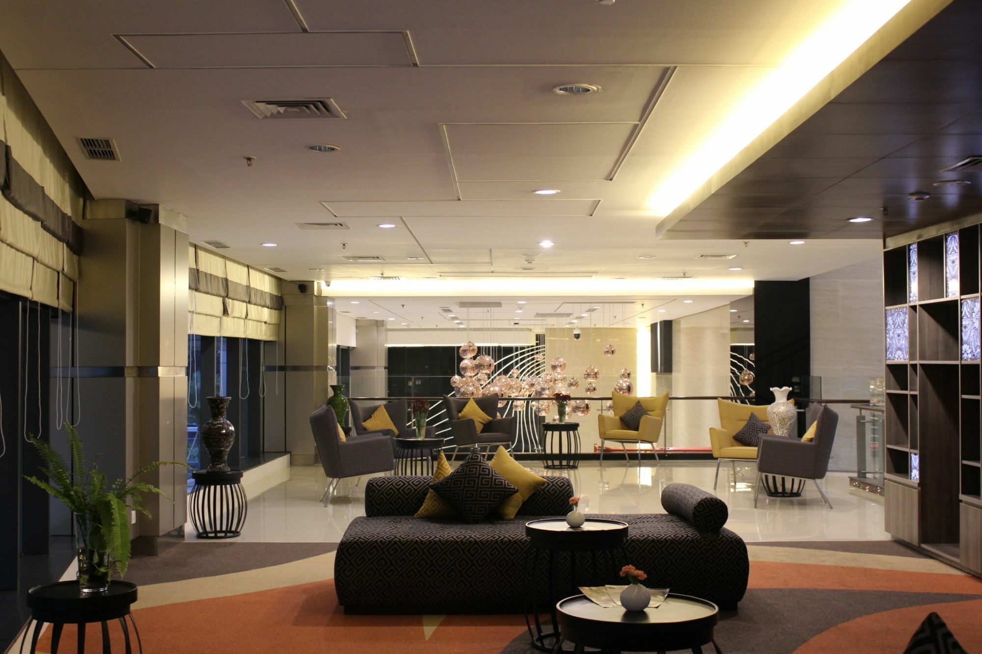 Khách sạn Vasaka Managed By Dafam 4*