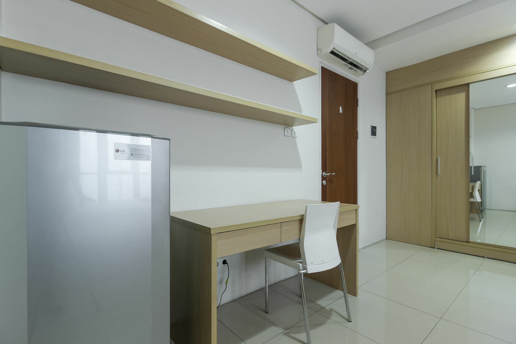 Reddoorz @ Patal Senayan 4 Jakarta