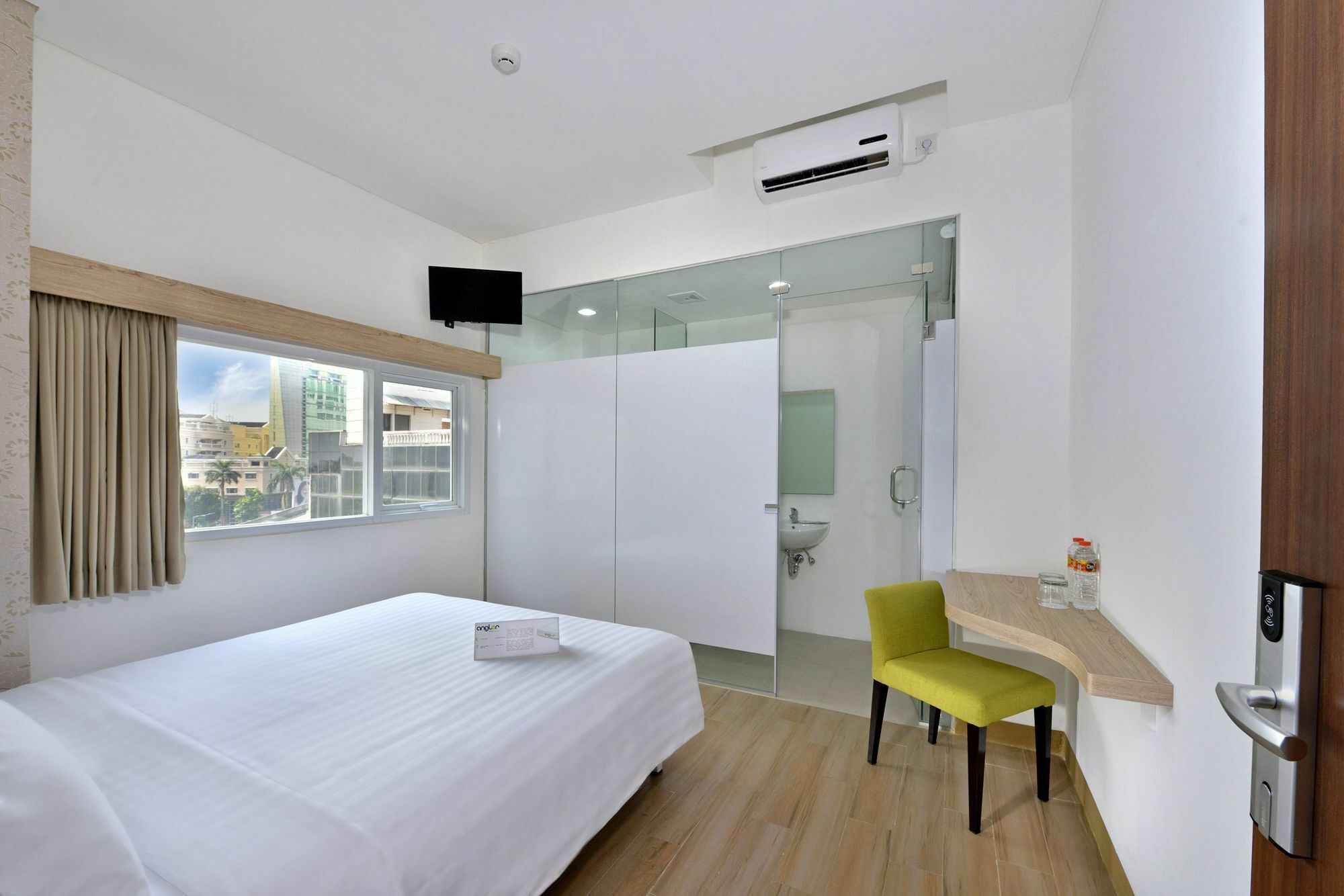 Whiz Falatehan 2* Jakarta