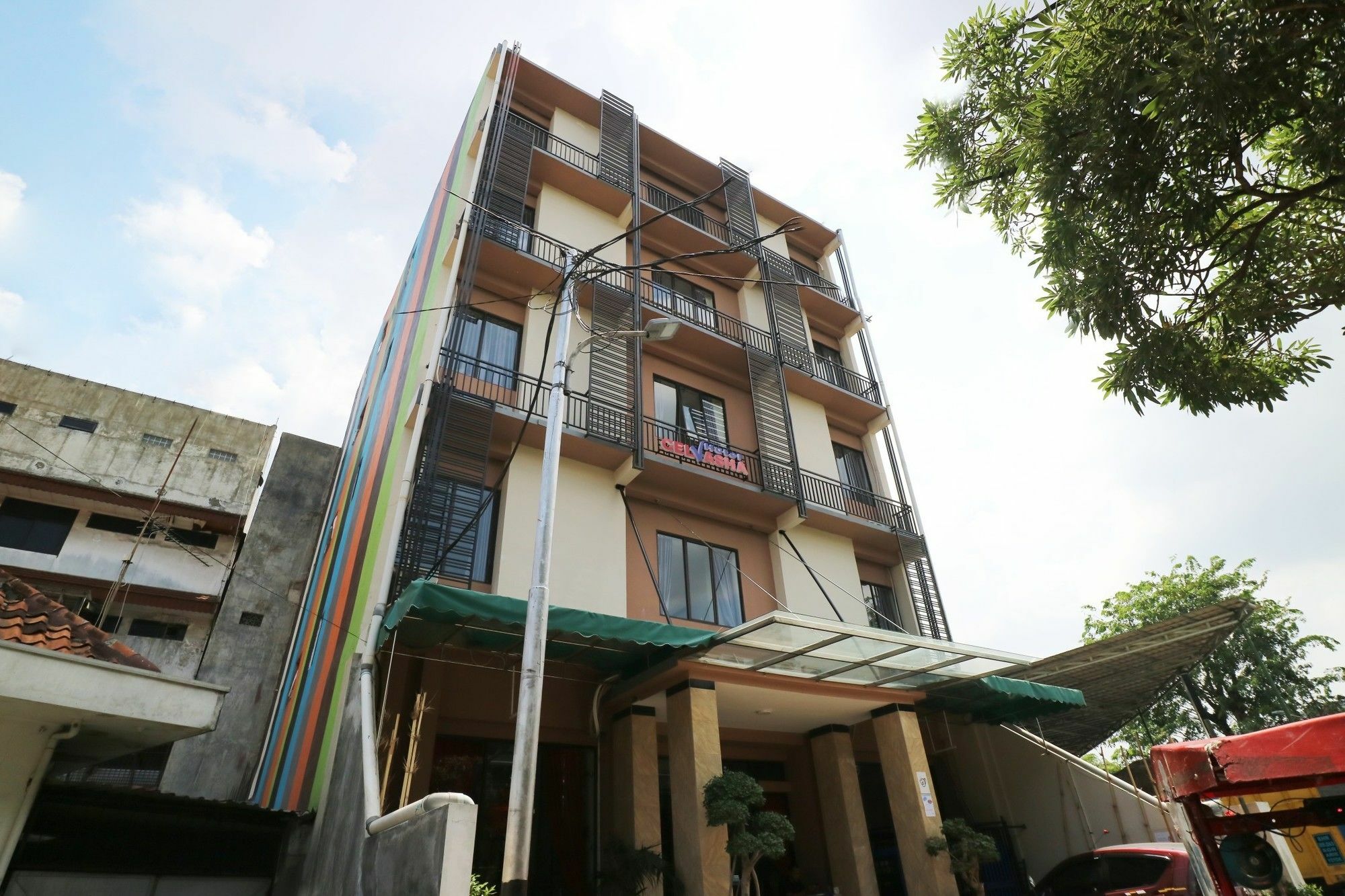 Hotel Celvasha 2*