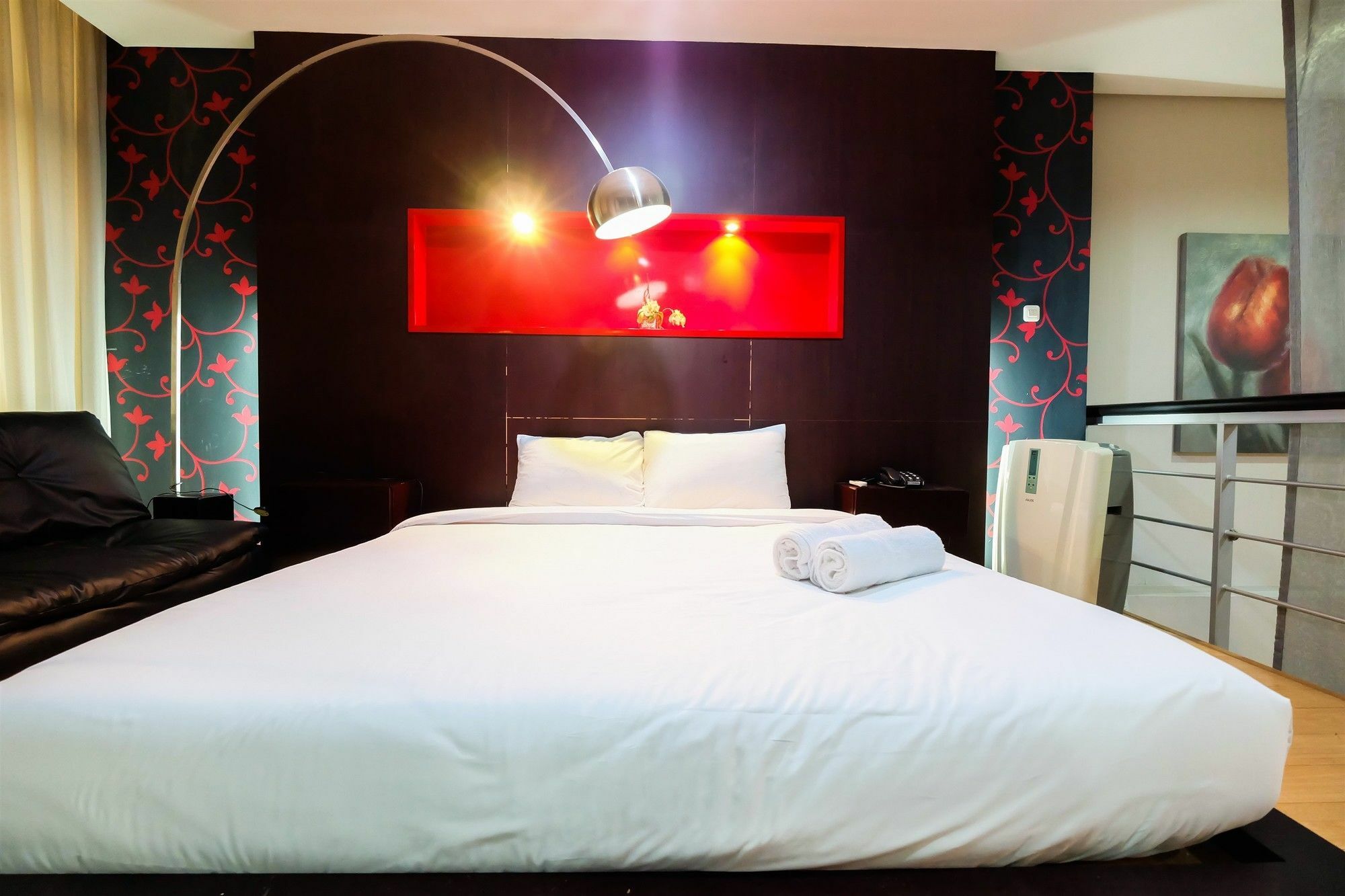 Loft 2 Bedrooms At The Summit Kelapa Gading By Travelio Apartment *
