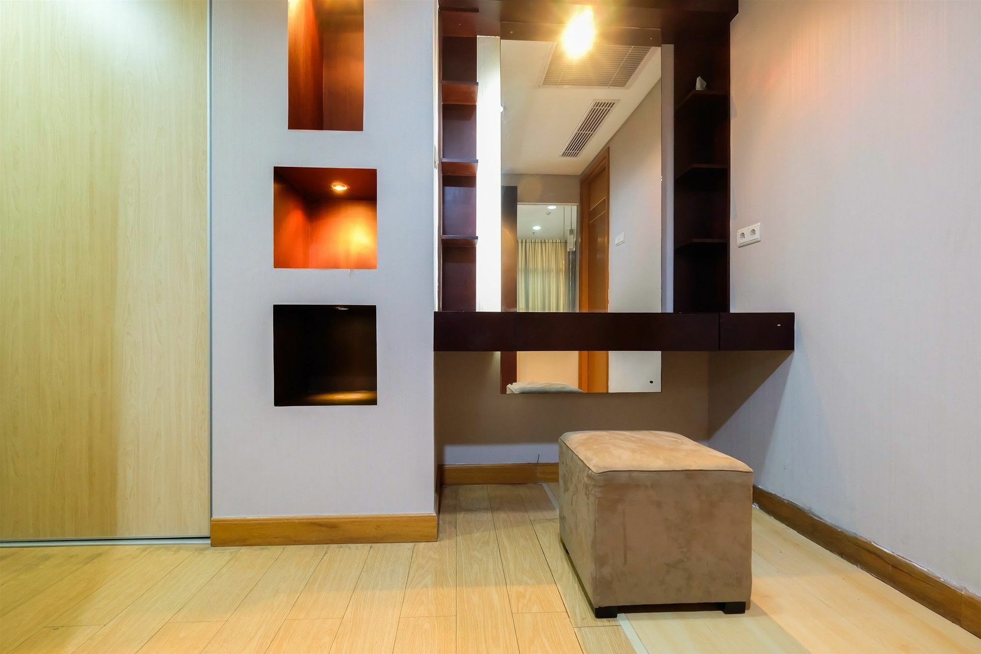Loft 2 Bedrooms At The Summit Kelapa Gading By Travelio * Jakarta
