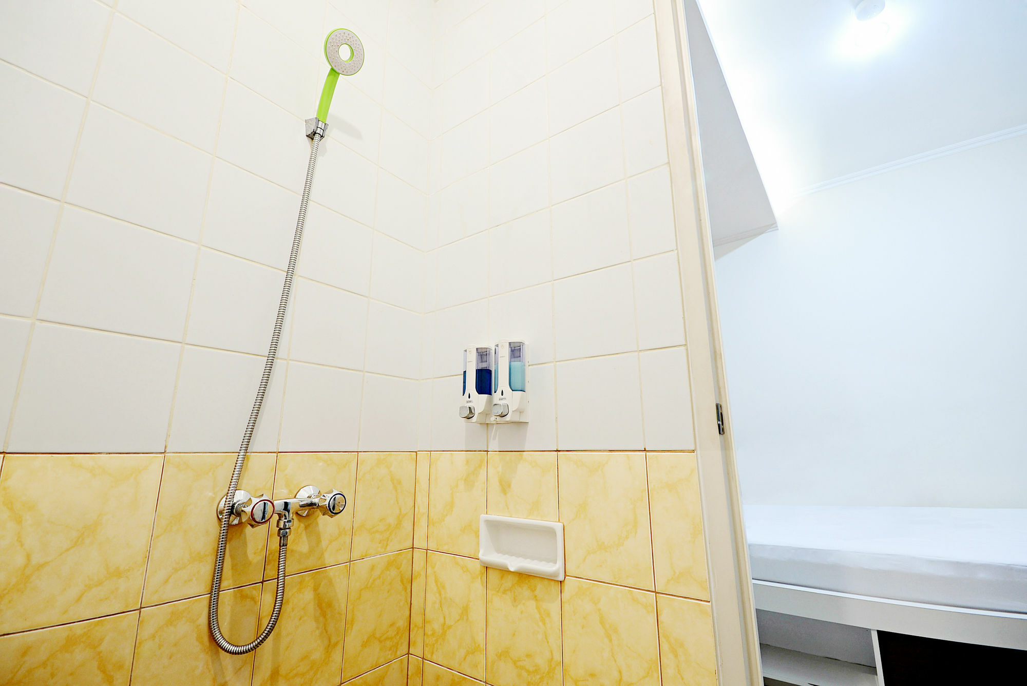 Guest house Zen Cideng Barat *