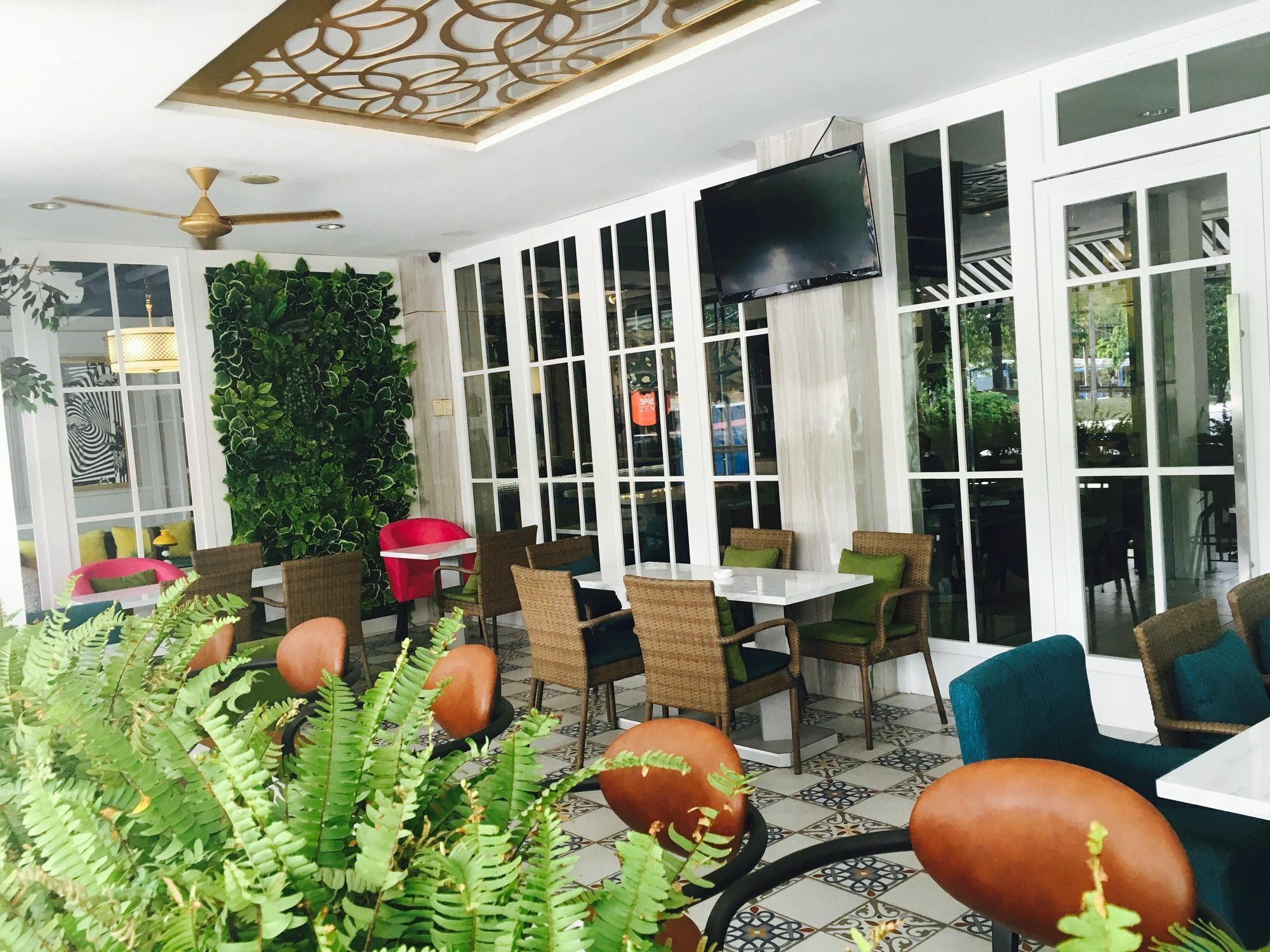 Feodora Grogol Hotel 2*