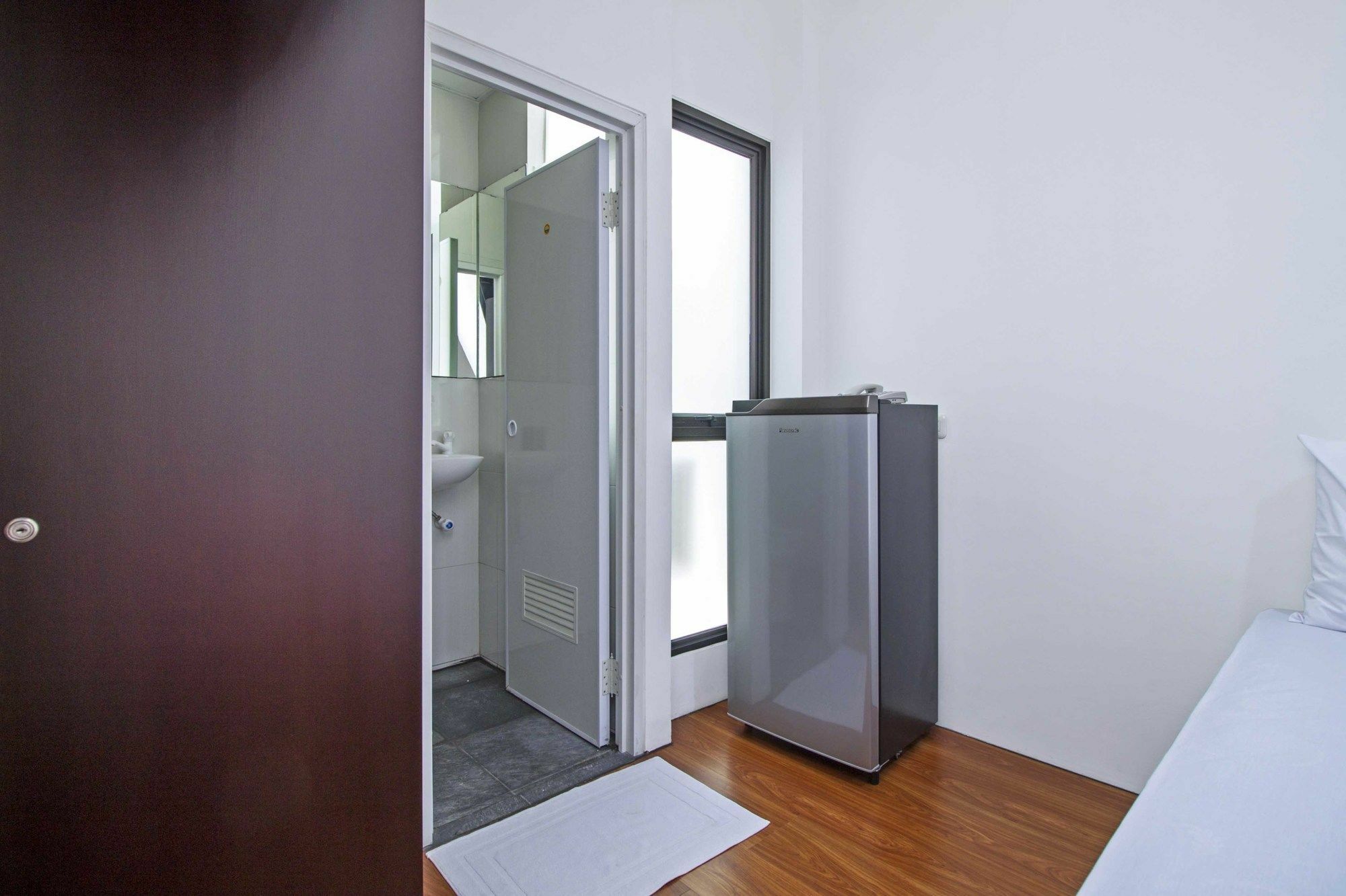 Reddoorz Near Plaza Indonesia Gasthof 3*