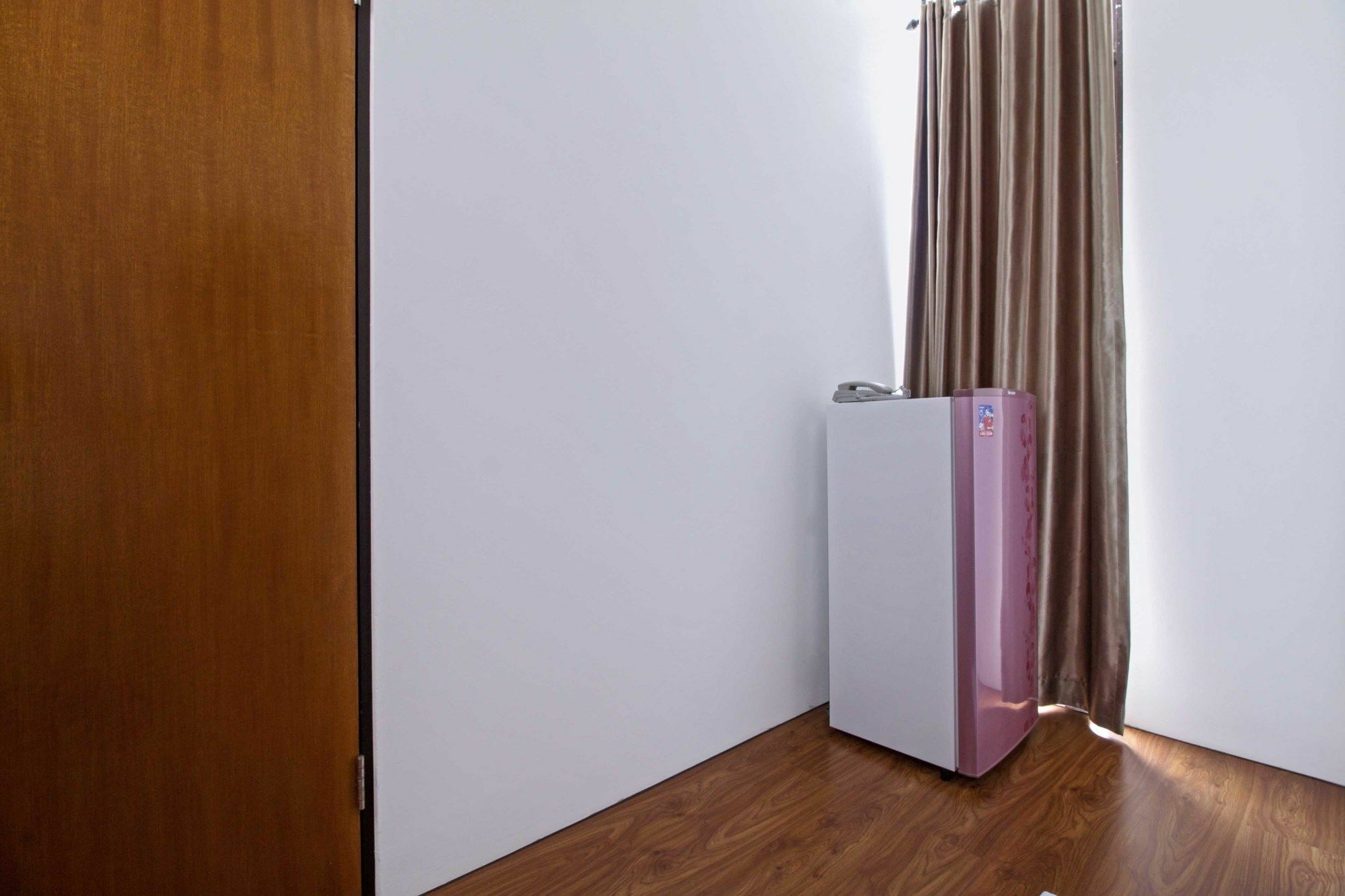 Reddoorz Near Plaza Indonesia Jakarta