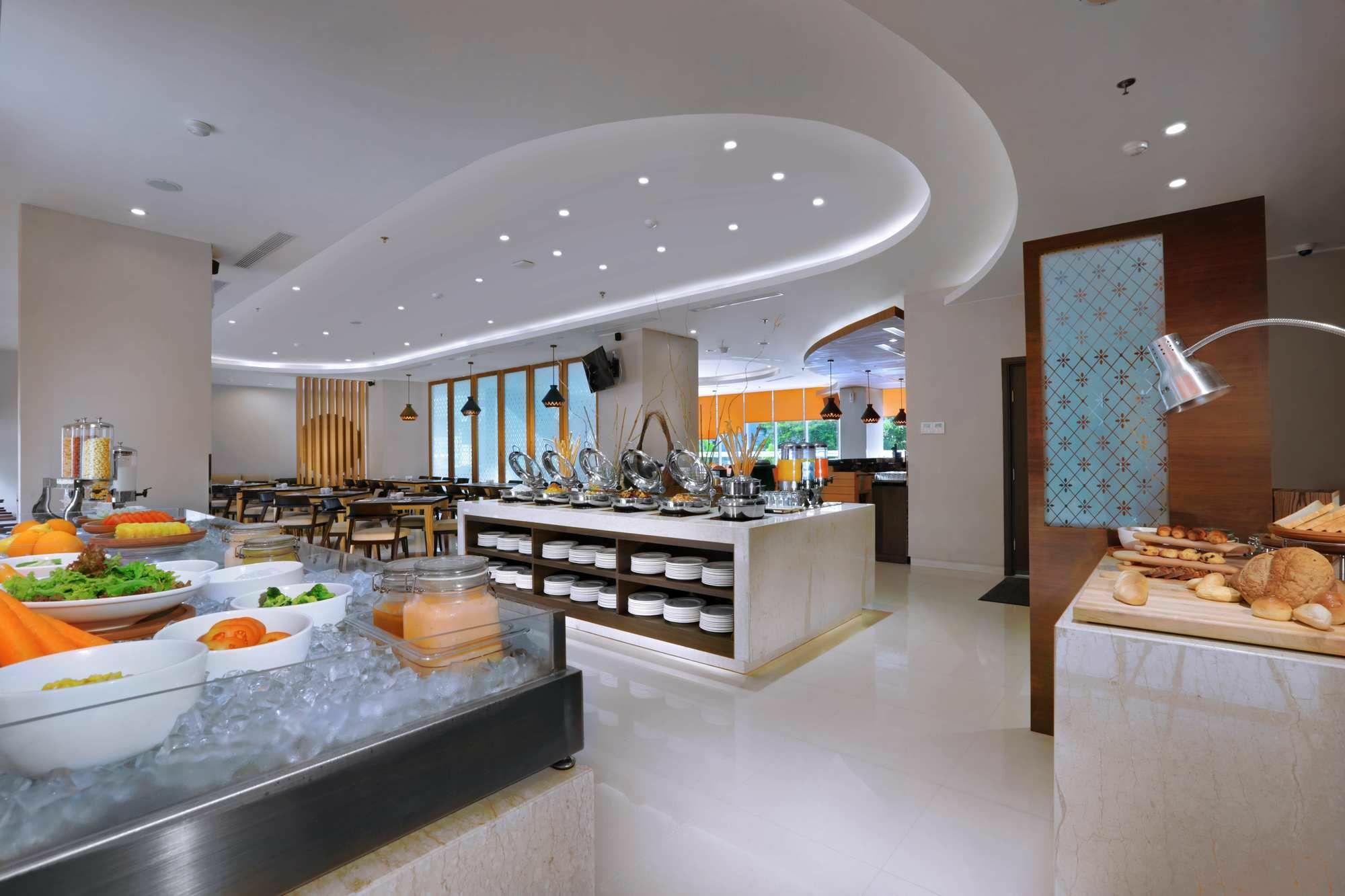 Hotel Harper Mt Haryono By Aston