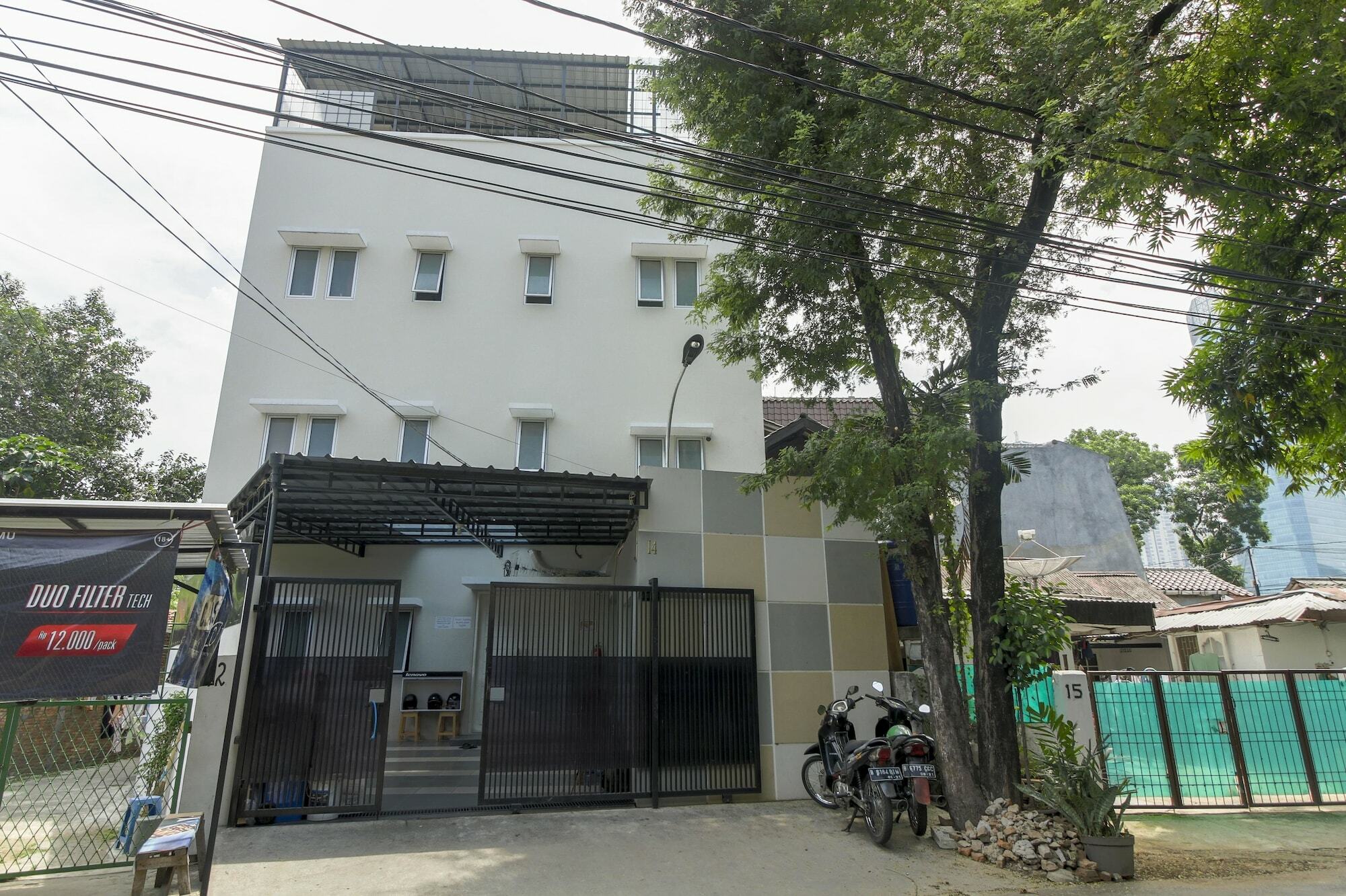 Reddoorz Near Park Mall Guest house