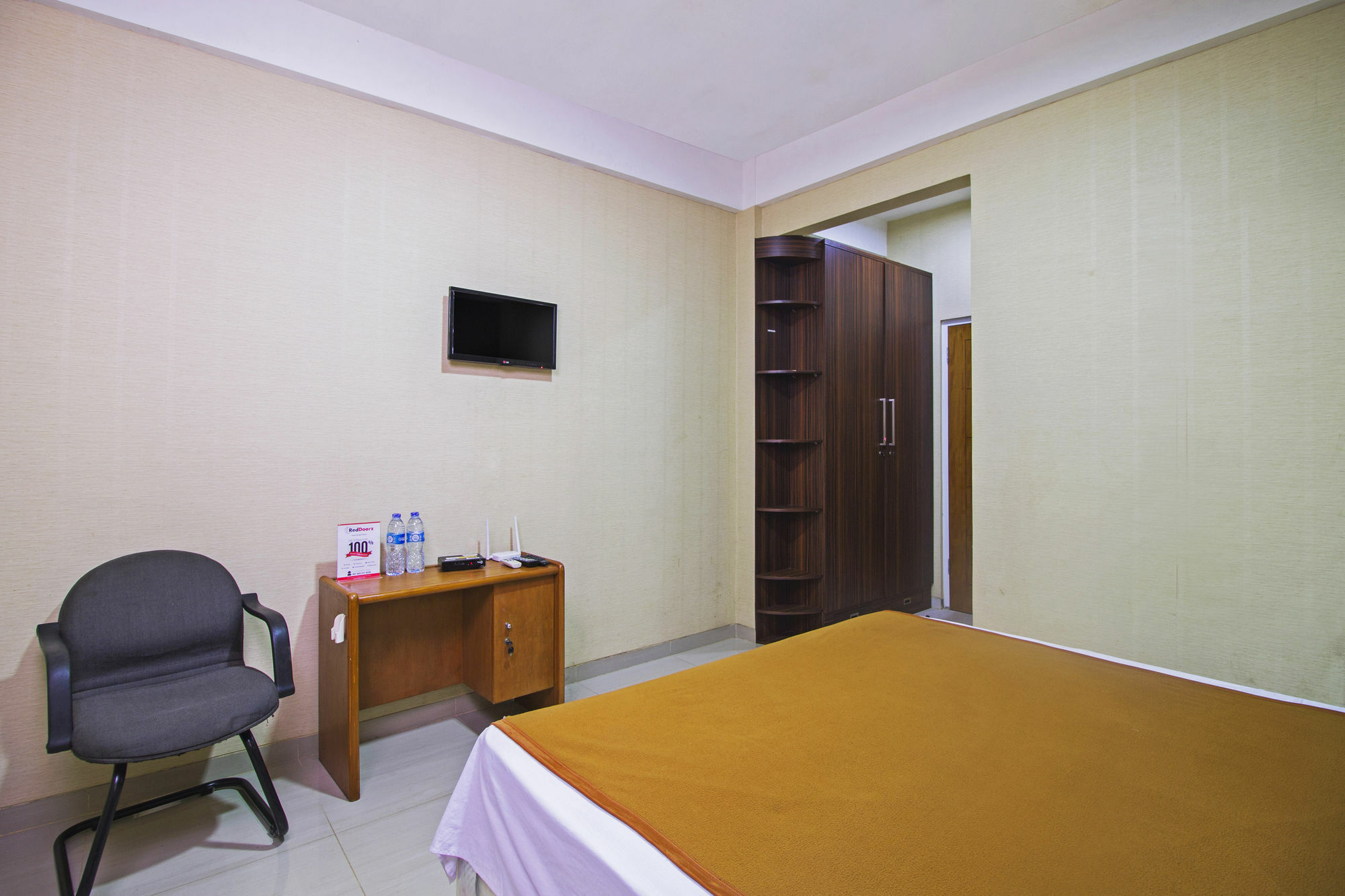 Reddoorz Near Cilandak Town Square Jakarta