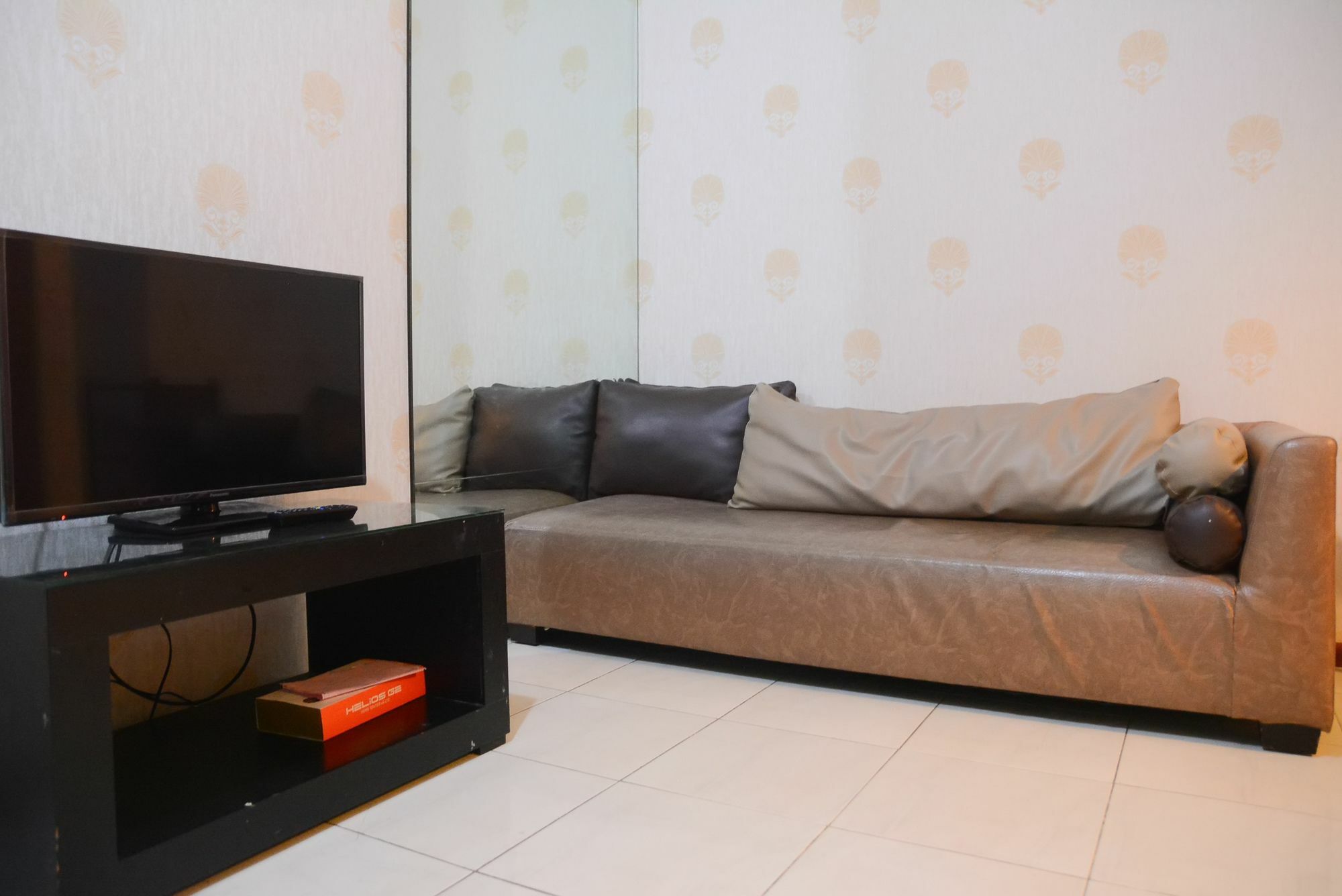 Apartment 2 Bedroom Pool View Sudirman Park By Travelio