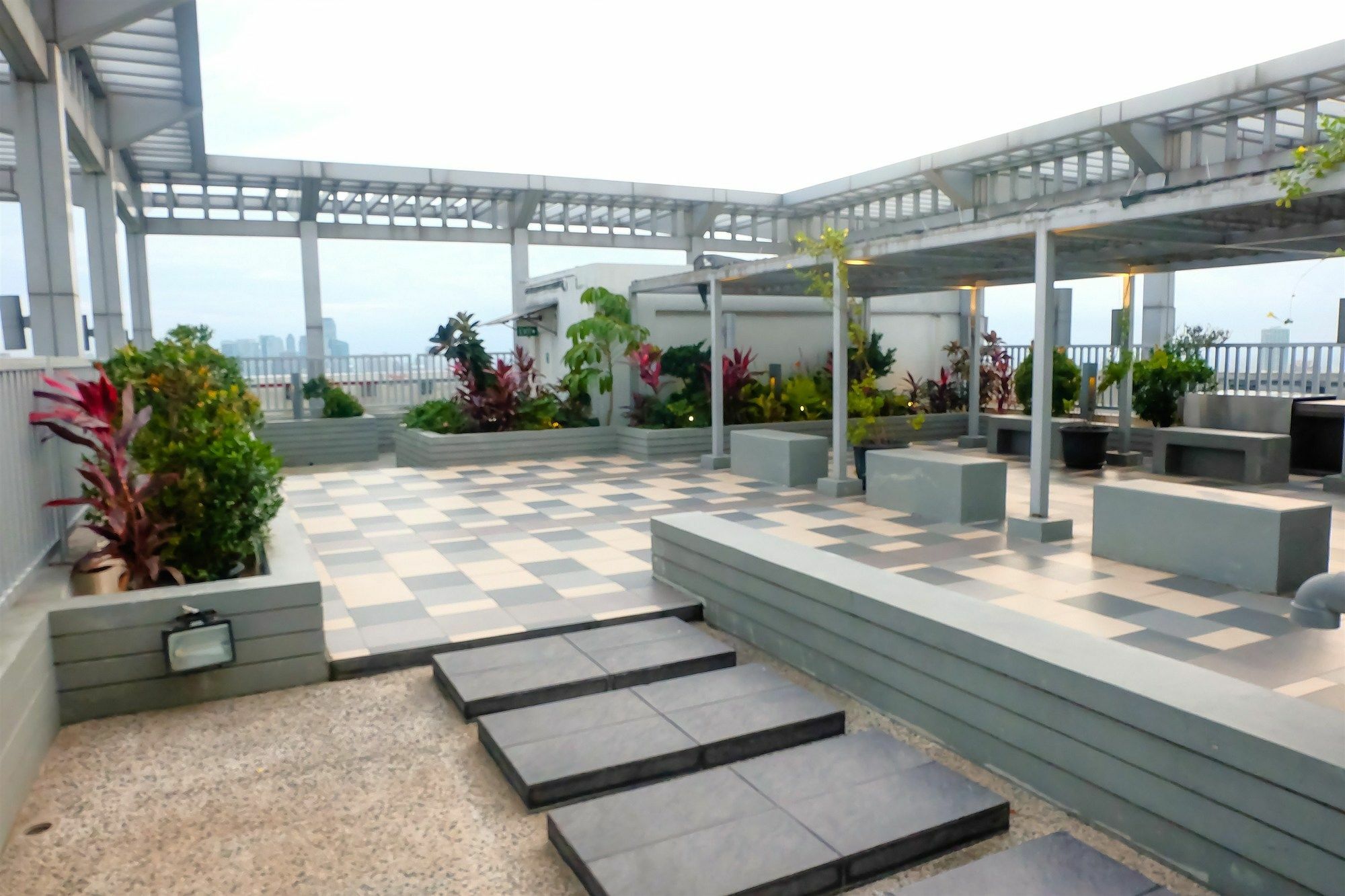 1 Vintage Bedroom At Cosmo Terrace By Travelio Jakarta
