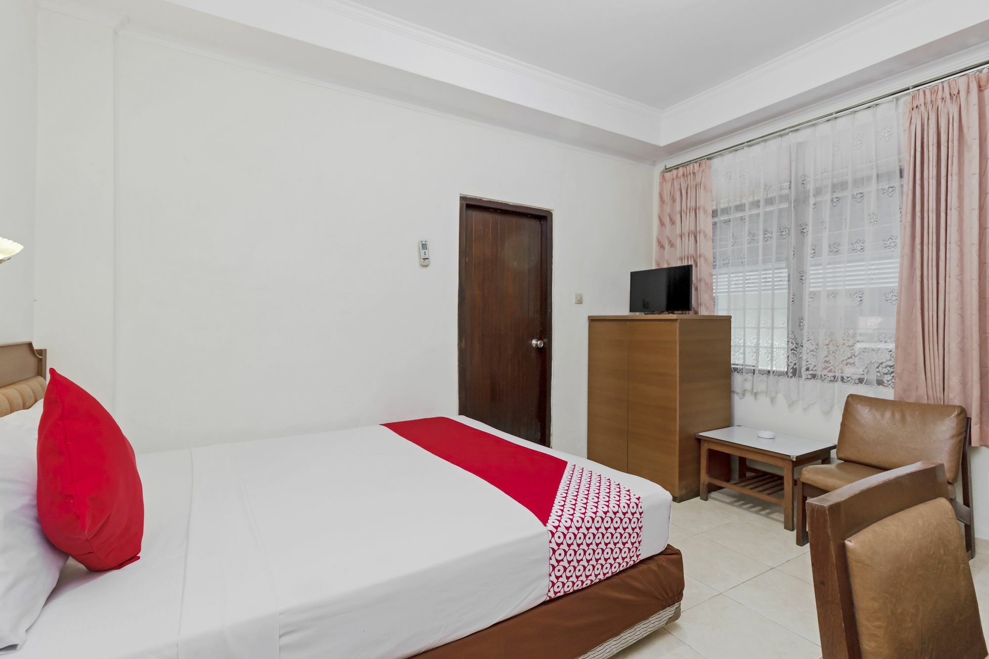 Hotel Oyo 108 Surya Jakarta