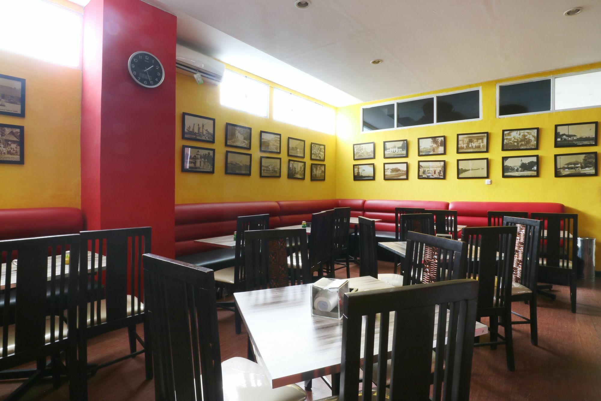D'boegis Hotel Jakarta